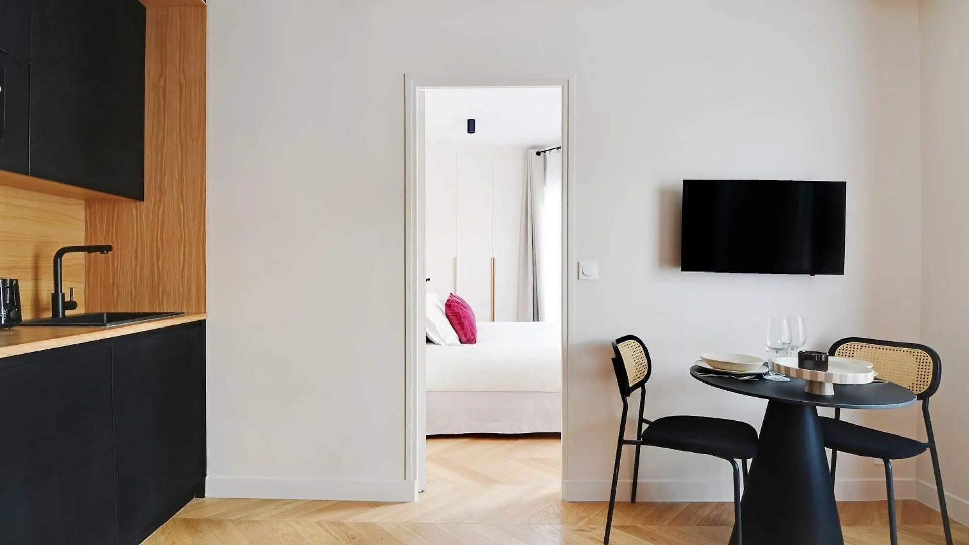 Cozy Entire Apartment Near The Eiffel Tower Paris