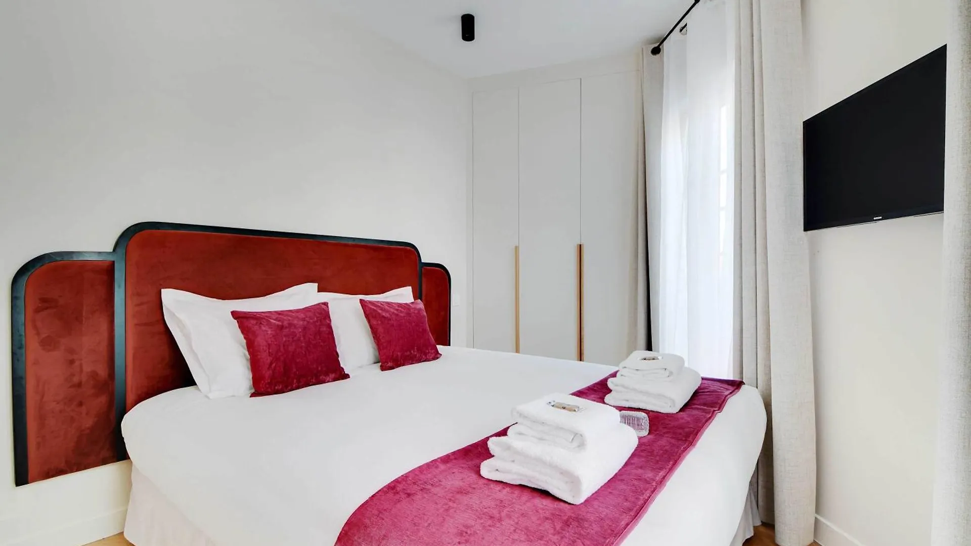 Cozy Entire Apartment Near The Eiffel Tower Paris France
